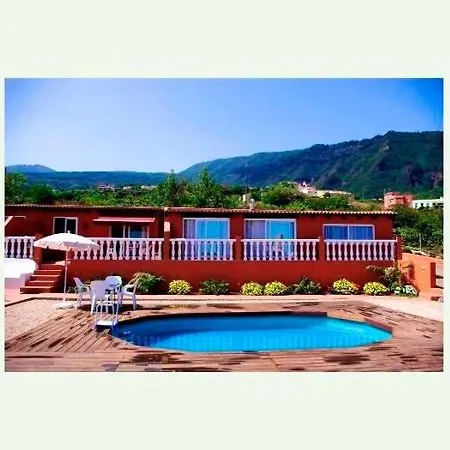 Studio Auf Finca Mit Pool - F4335 - #93700 شقة لوس رياليخوس